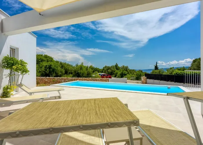 Villa Menta 4 By Guide