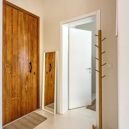 Menta 4 By Guide Villa Malinska