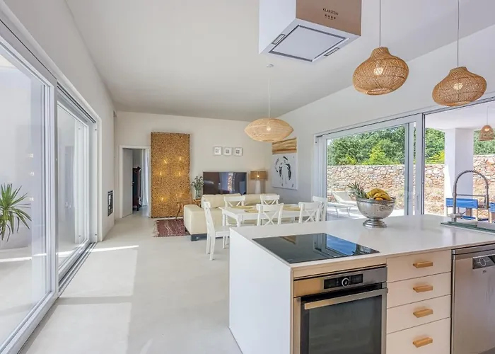 Menta 4 By Guide Villa